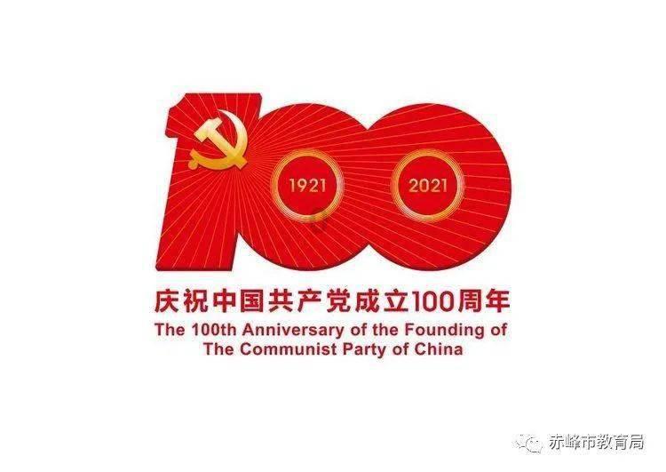 美女一袭灰色连衣裙，轻松彰显成熟的气息，你认为显身材吗 ？游戏画面